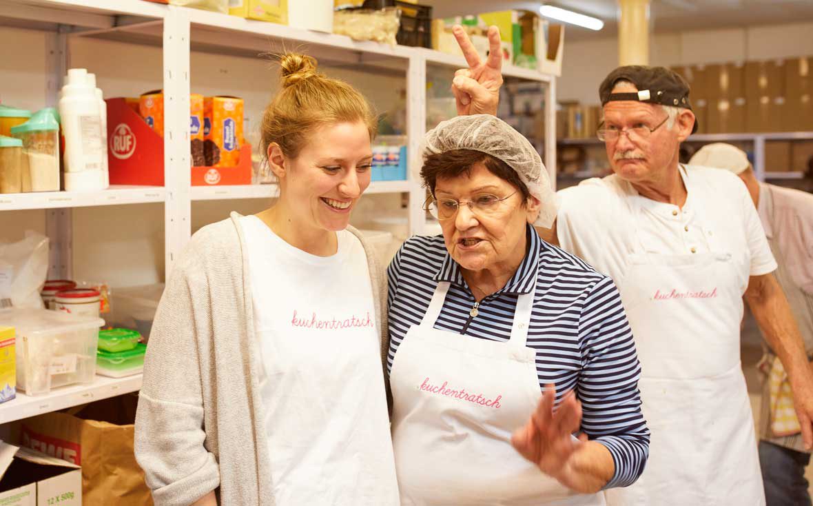 Zu Besuch bei Kuchentratsch: Opa Norbert zeigt Hasenohren