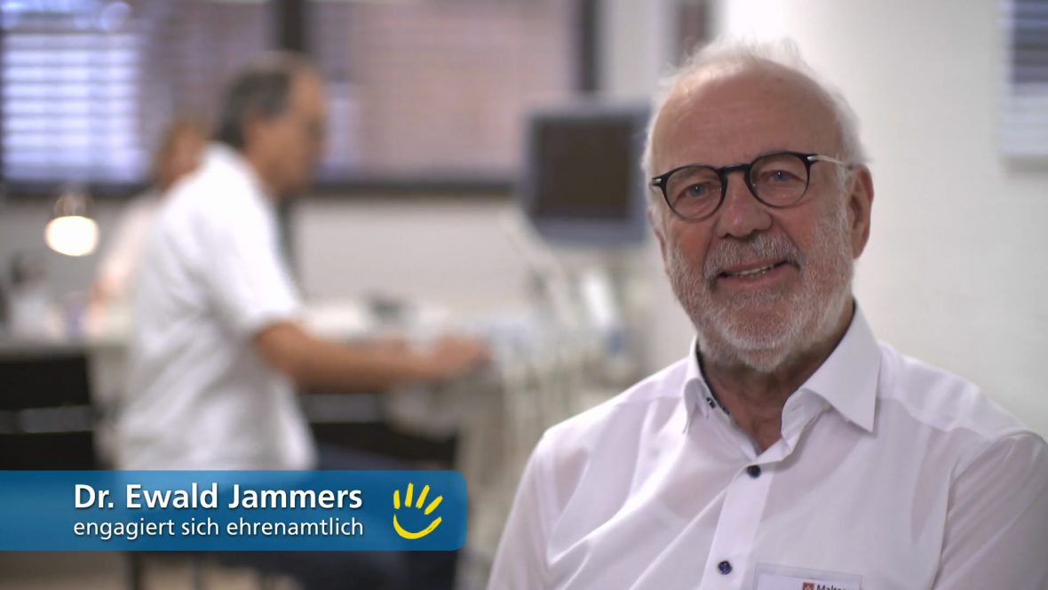 Dr. Ewald Jammers, engagiert sich ehrenamtlich in der Einrichtung Medizin für Menschen ohne Krankenversicherung der Malteser in Mannheim, Baden-Württemberg