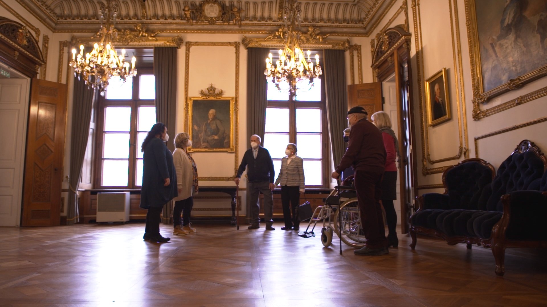 Bei dem geförderten Projekt „Aufgeweckte Kunstgeschichten – Mit Demenz Bilder neu entdecken“ geht es um eine kulturelle Teilhabe der Menschen.