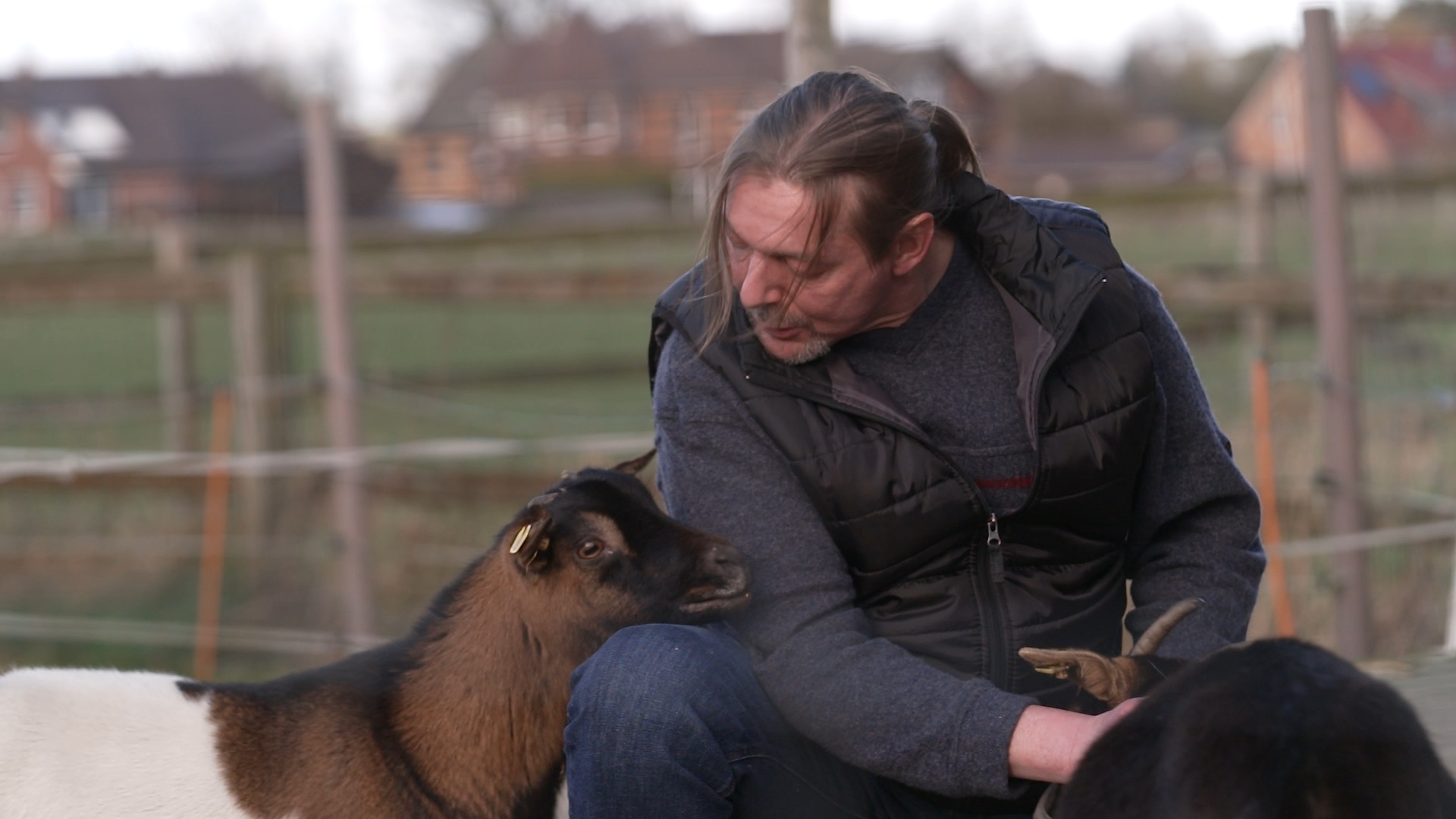 Die tiergestützte Therapie hilft den Menschen, wieder Vertrauen aufzubauen.